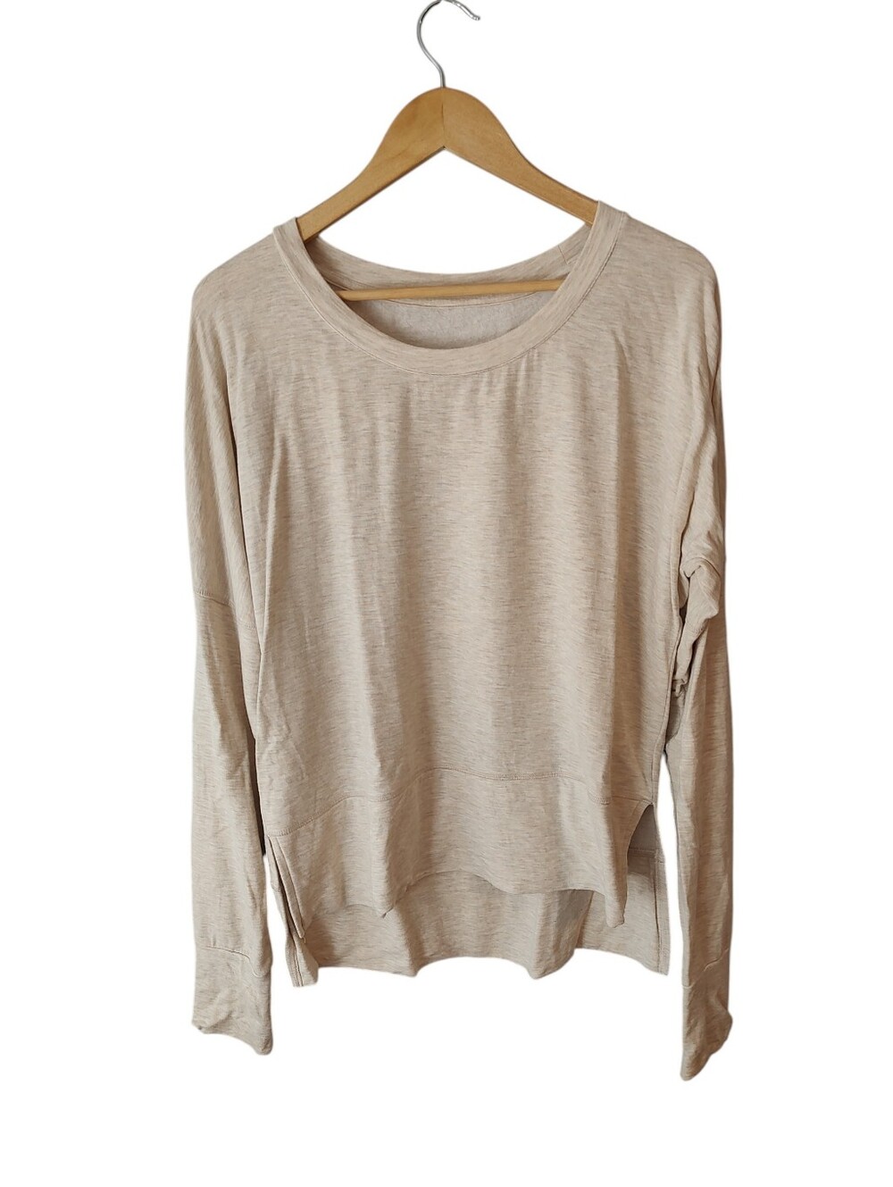 Vie Active Molly Oatmeal Long Sleeve with Thumbholes Sweatshirt Size L